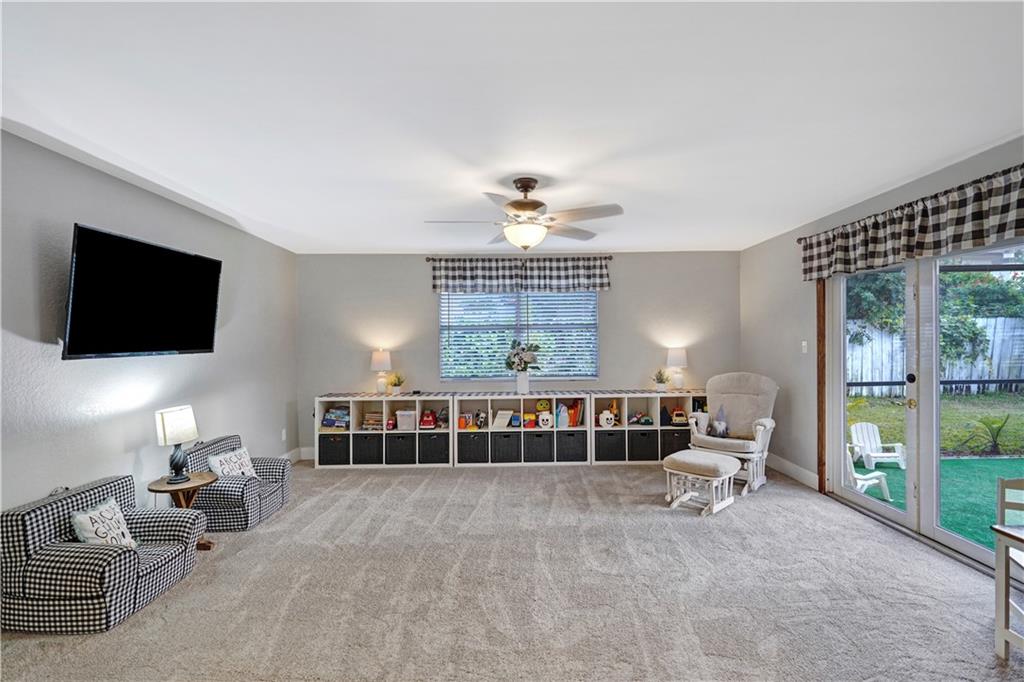 Riverglen East 120-44 B - Residential