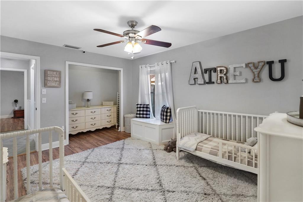 Riverglen East 120-44 B - Residential