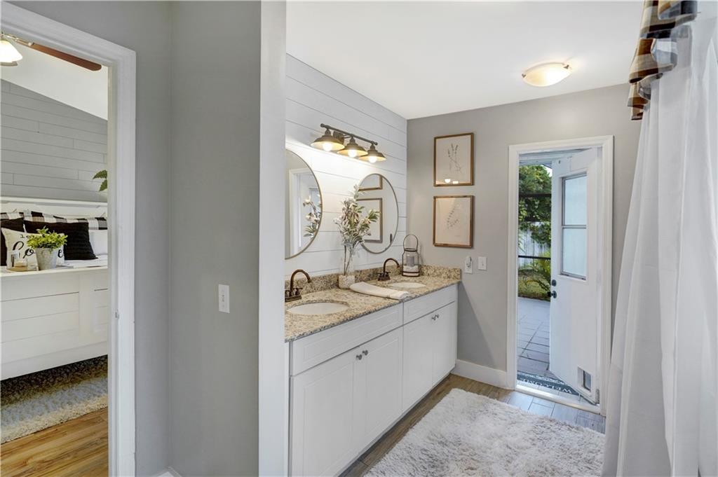 Riverglen East 120-44 B - Residential