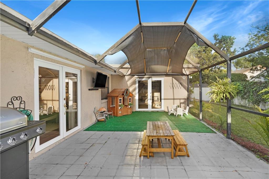 Riverglen East 120-44 B - Residential