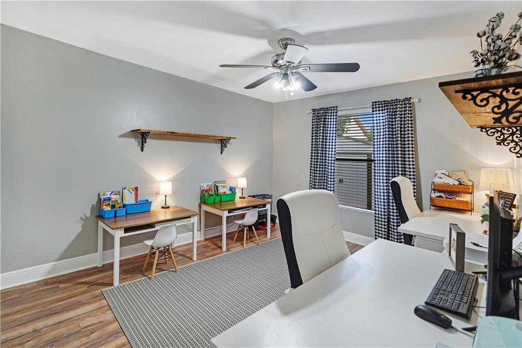 Riverglen East 120-44 B - Residential