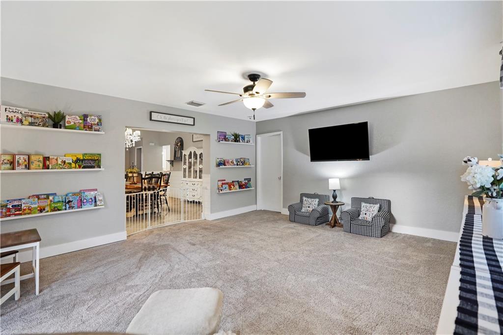 Riverglen East 120-44 B - Residential