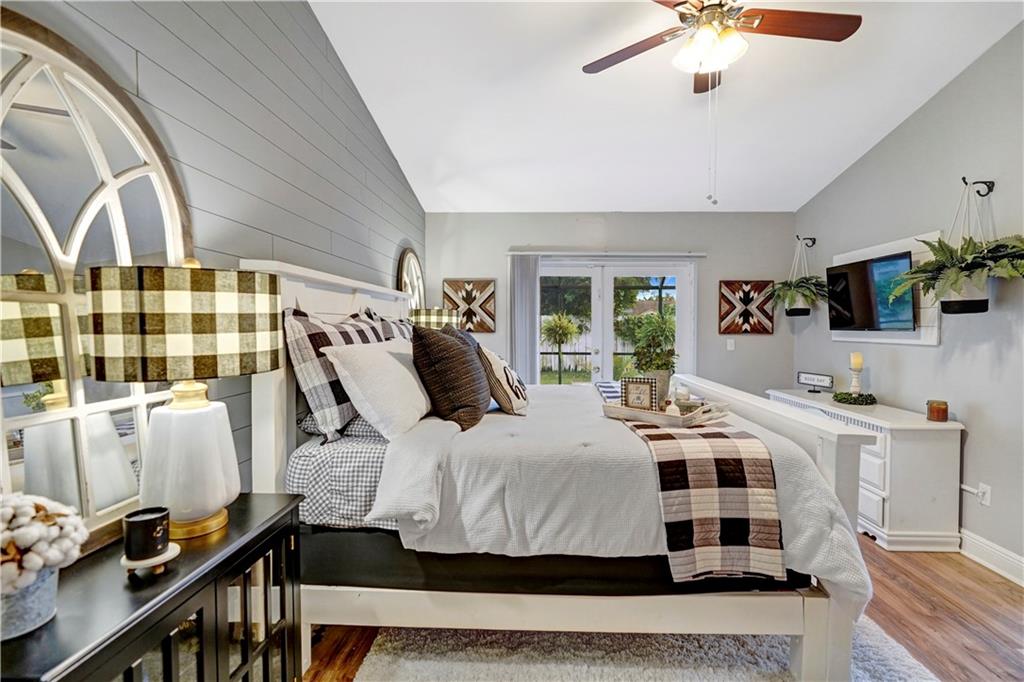 Riverglen East 120-44 B - Residential