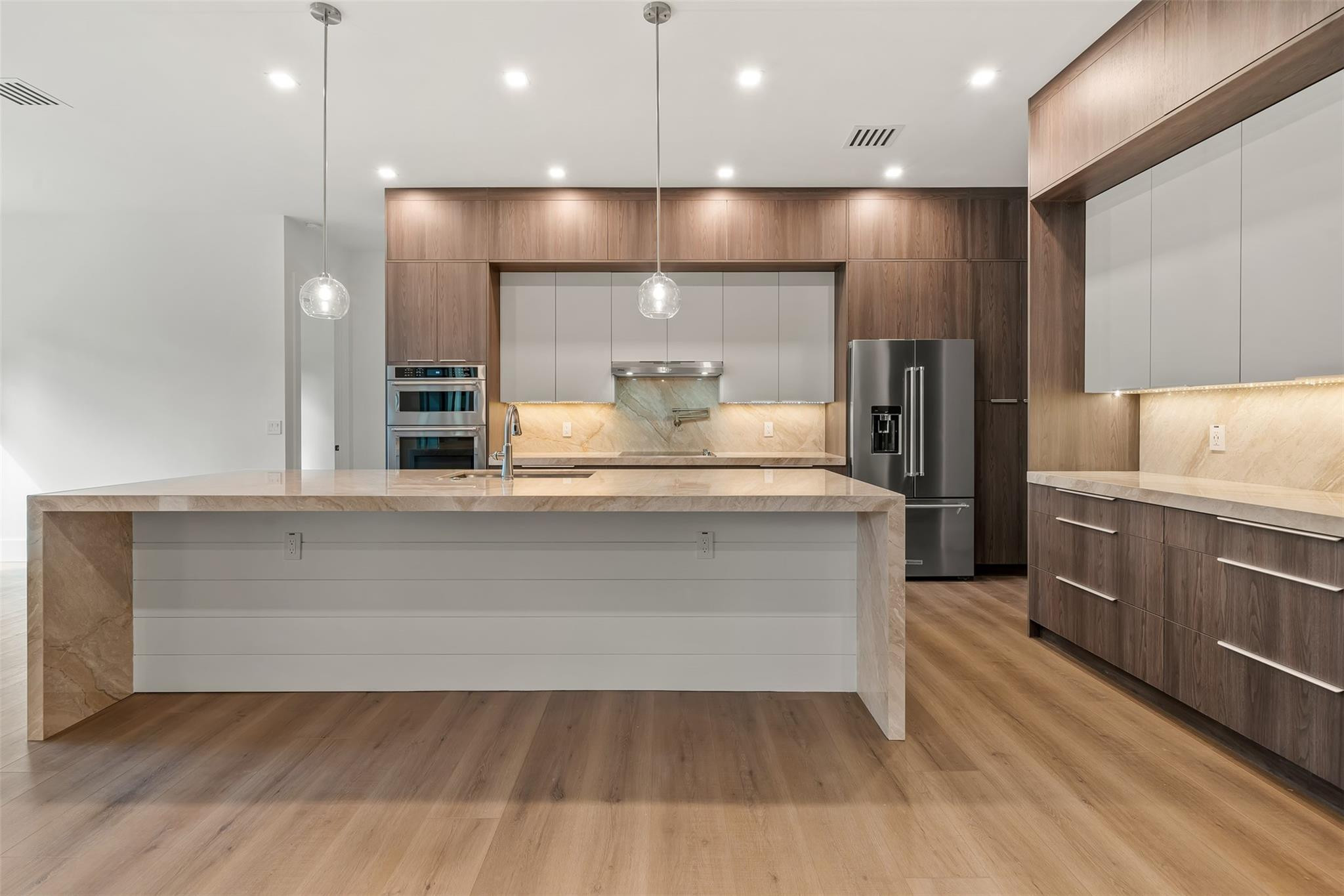 Acreage & Unrec - Residential