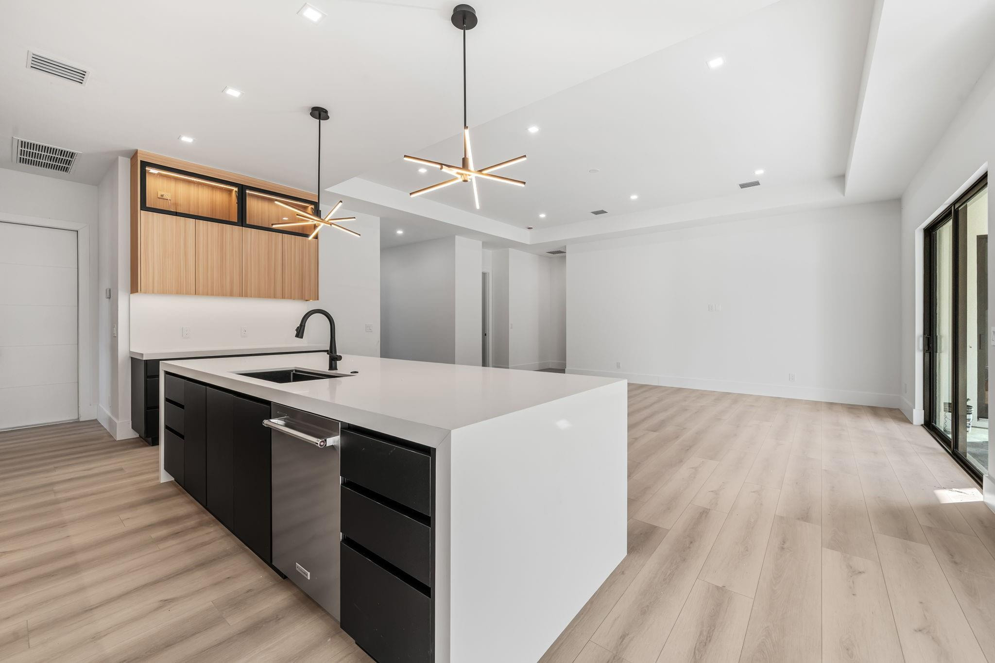 Acreage & Unrec - Residential