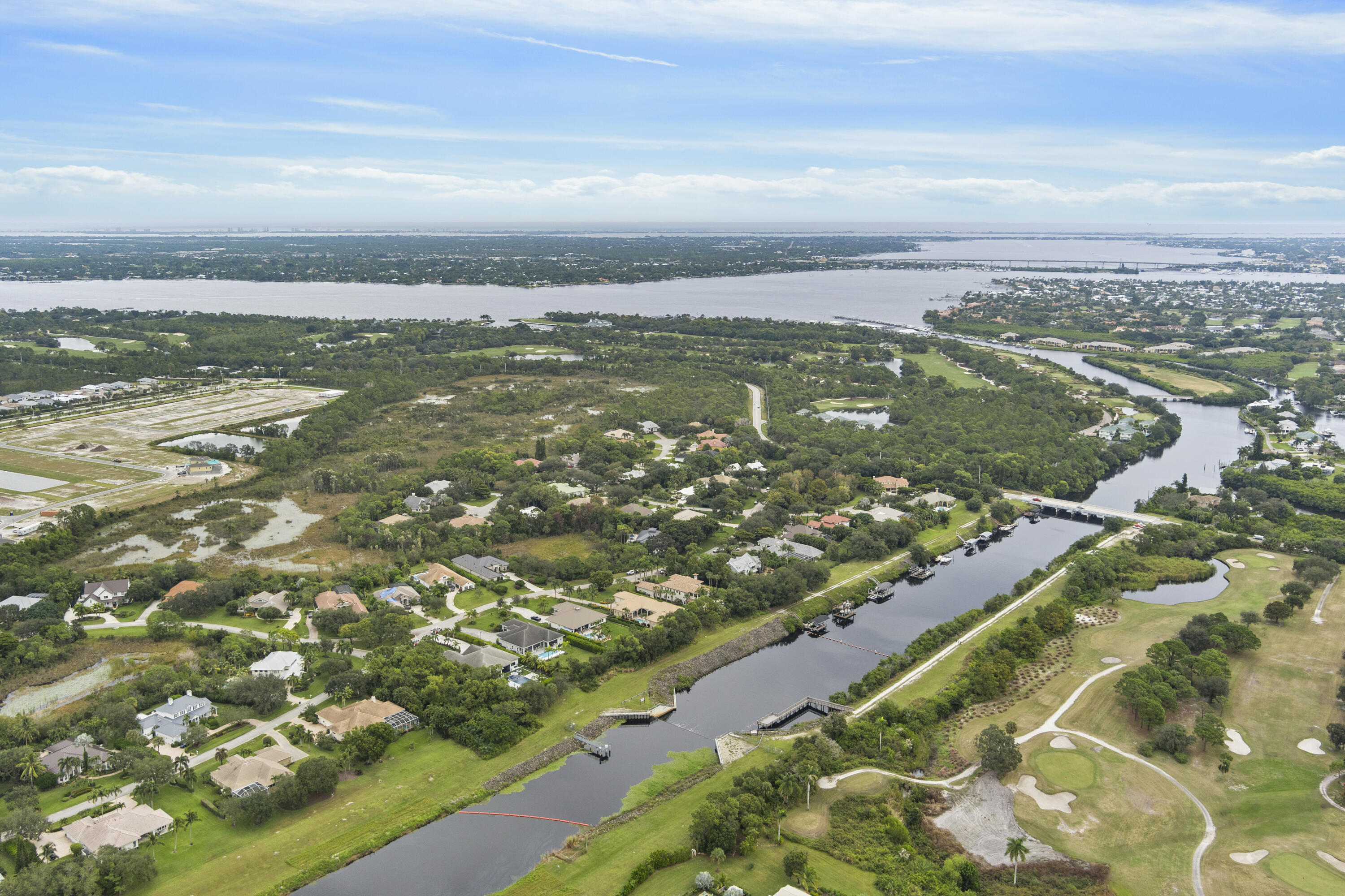RIVER'S END /  WINDSTONE - Land