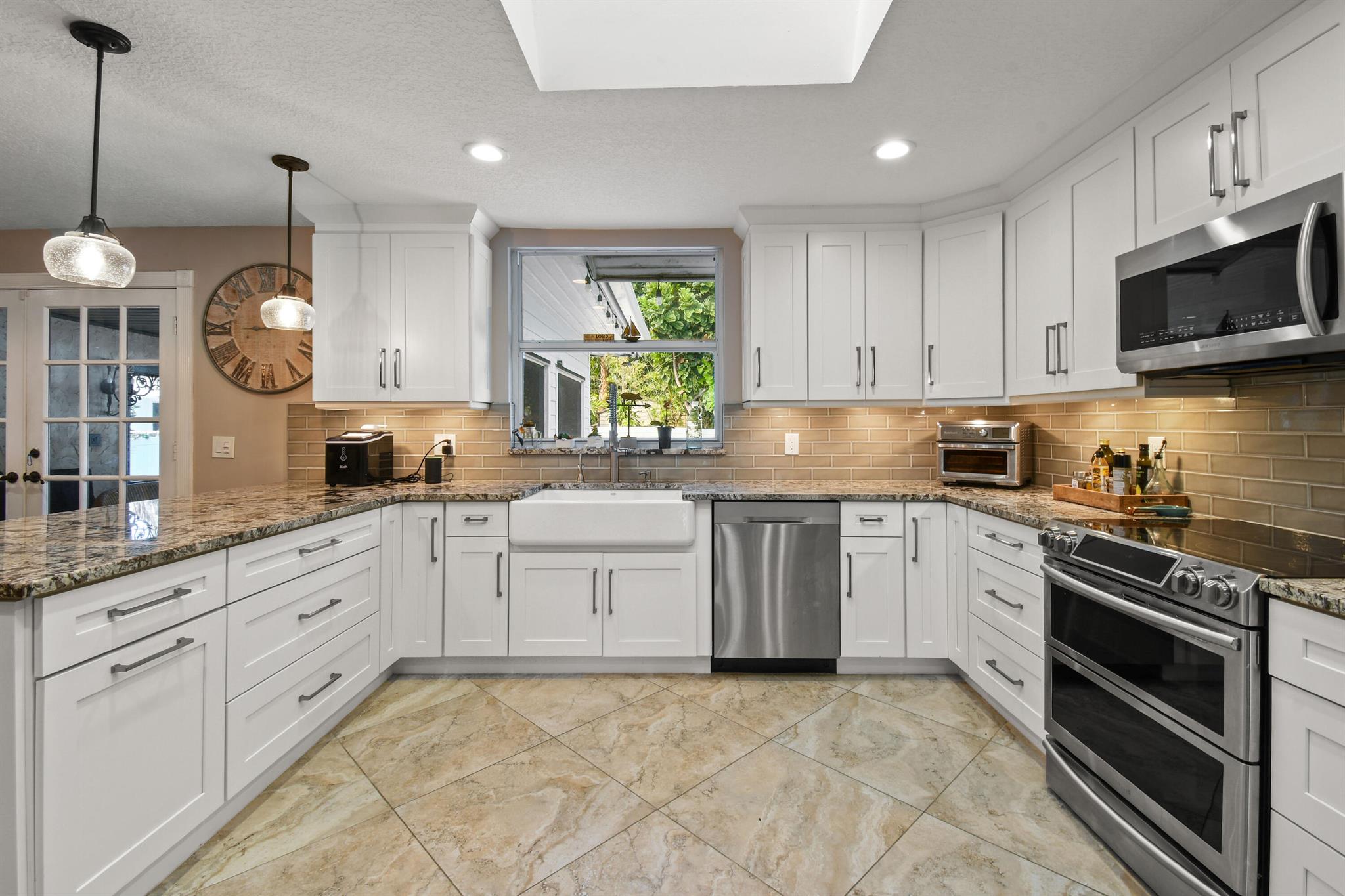 SNUG HARBOR - Residential