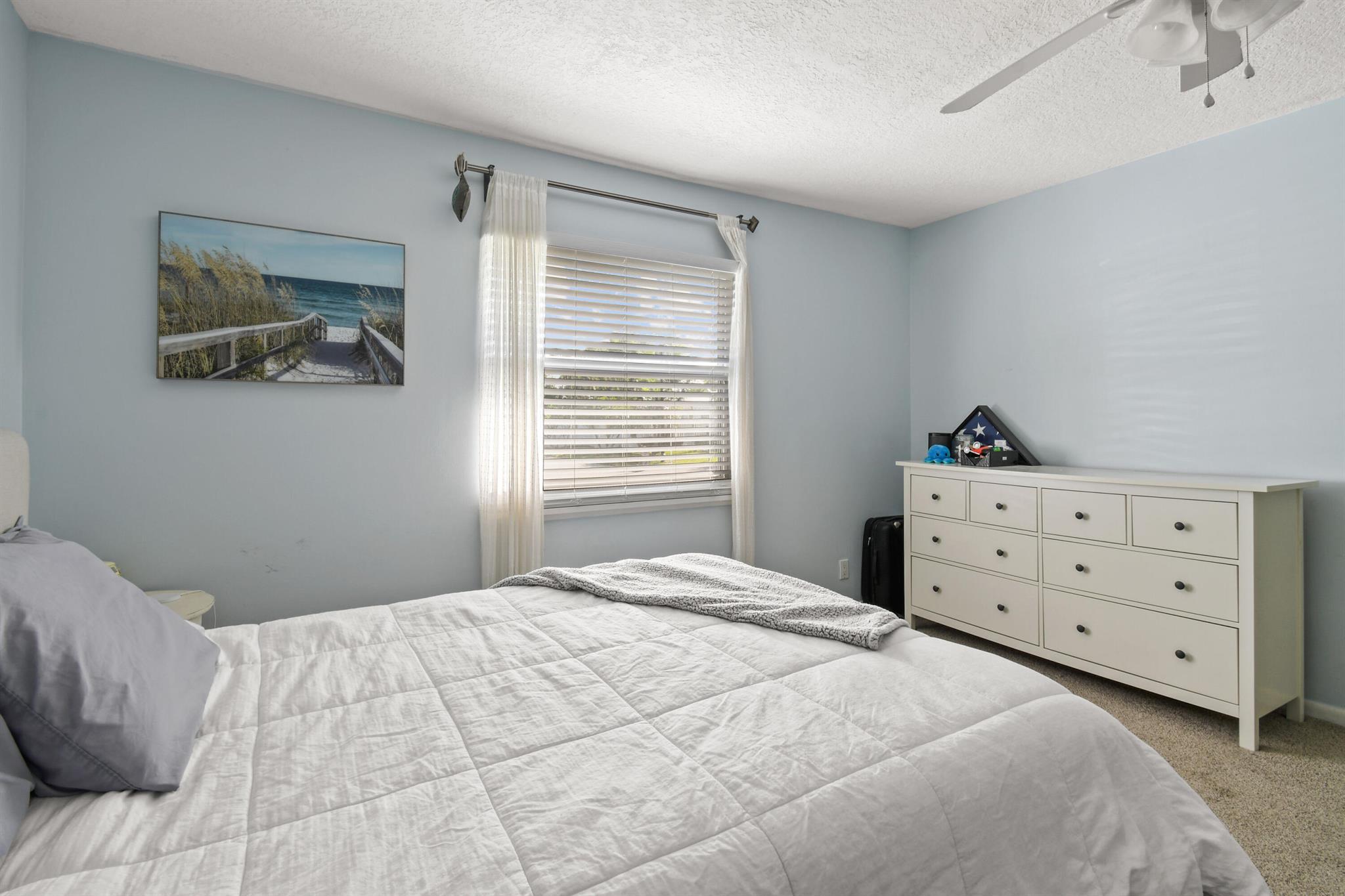 SNUG HARBOR - Residential