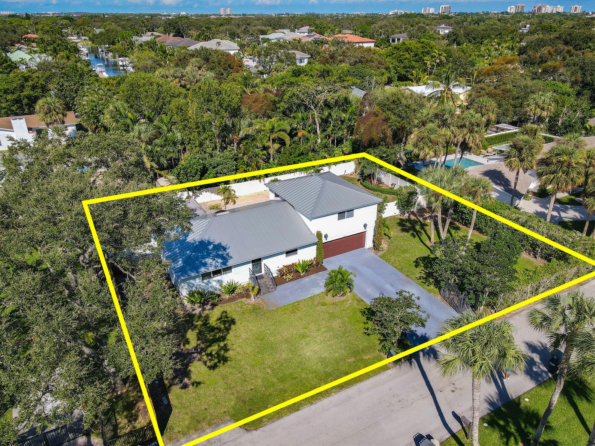 SNUG HARBOR - Residential