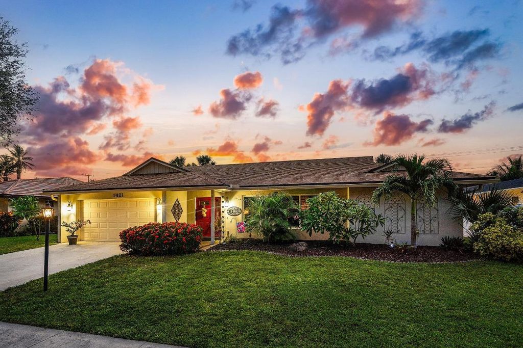 Photo of 1421 SW 16th Street, Boca Raton, FL 33486 (MLS # R11117512)