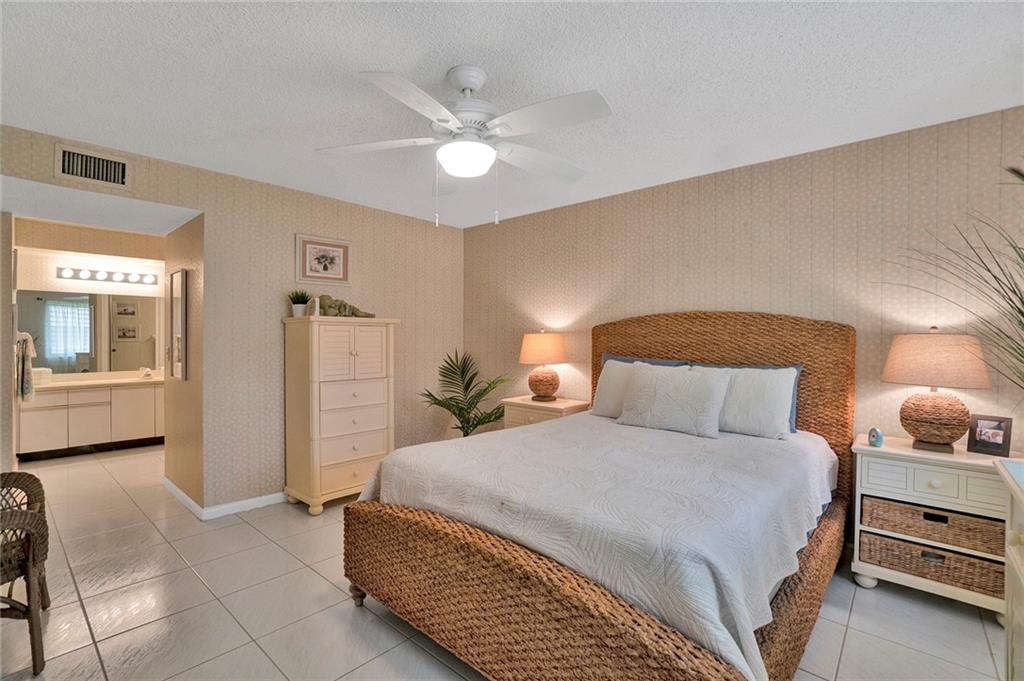 DOS LAGOS - Southlake Con - Residential