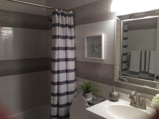 DOS LAGOS - Southlake Con - Residential