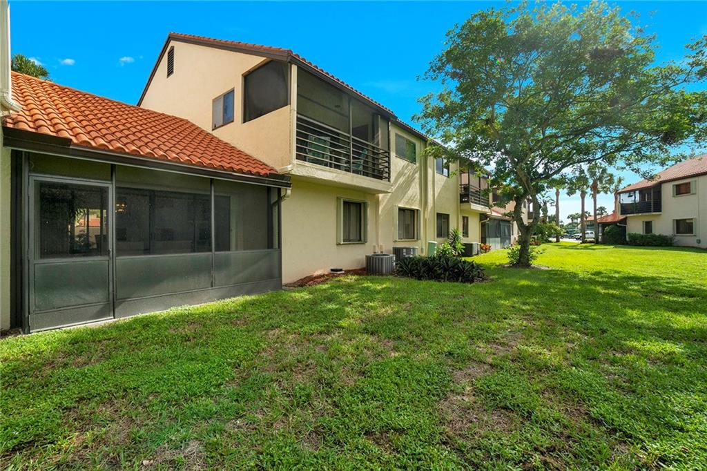 DOS LAGOS - Southlake Con - Residential