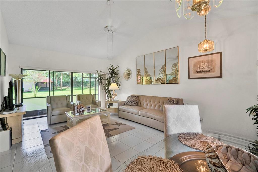DOS LAGOS - Southlake Con - Residential
