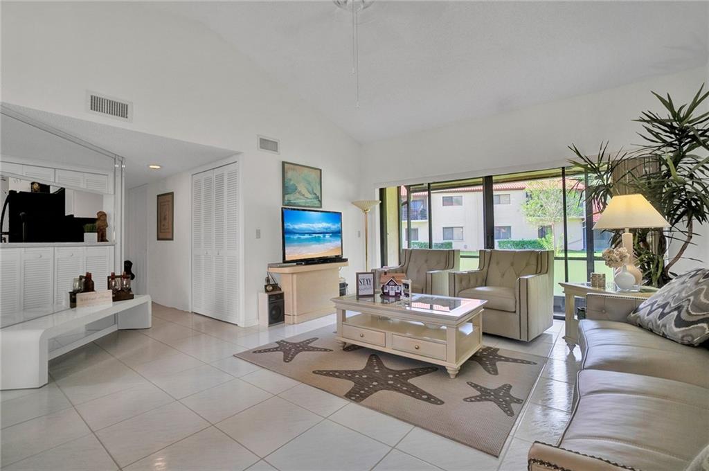 DOS LAGOS - Southlake Con - Residential