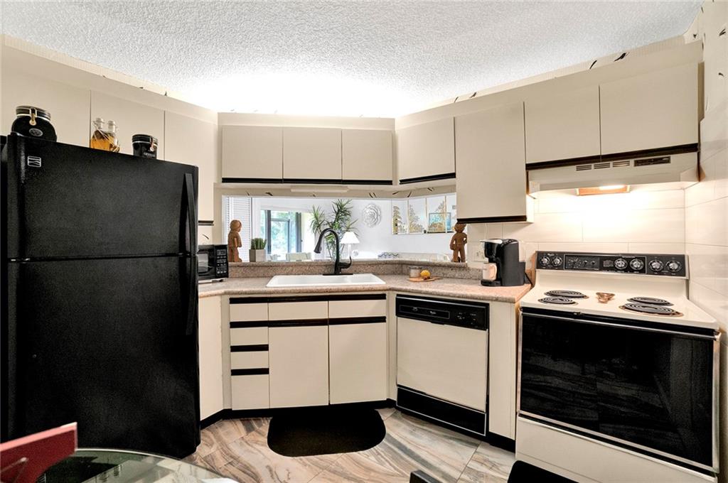 DOS LAGOS - Southlake Con - Residential