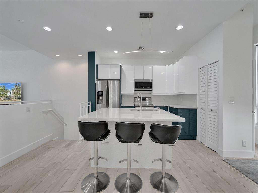 New Harbor Lofts - Residential