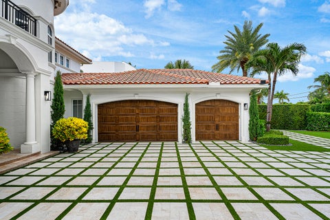 Tiny photo for 521 NE SPANISH Trail, Boca Raton, FL 33432 (MLS # B26082474)