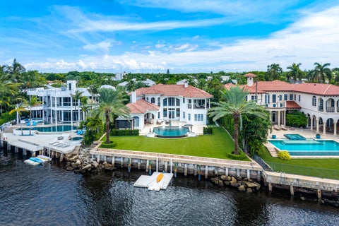 Photo of 521 NE SPANISH Trail, Boca Raton, FL 33432 (MLS # B26082474)