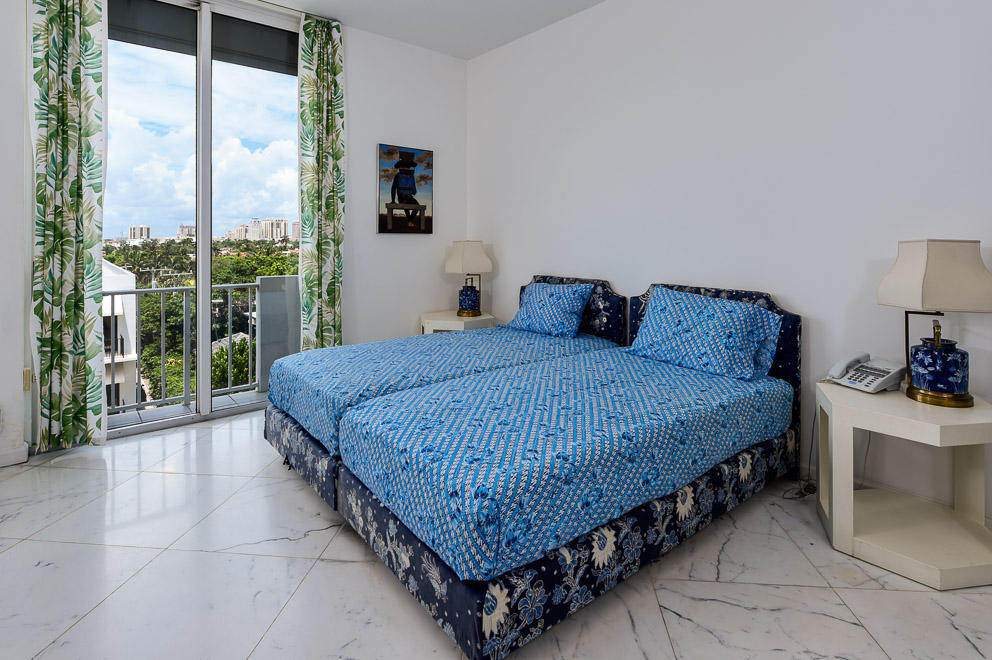 KIRKLAND HOUSE CONDO - Residential