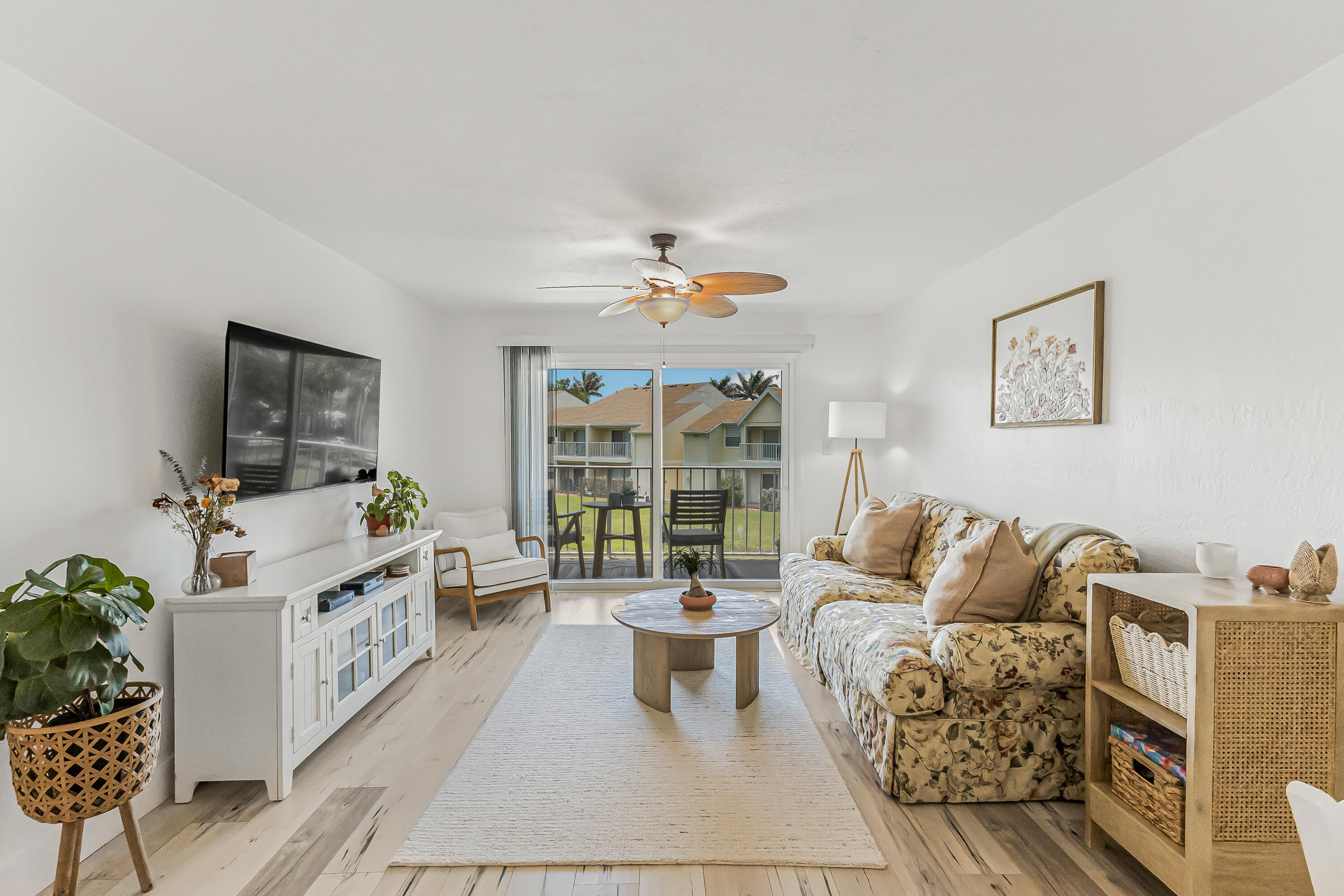 BEACH CLUB CONDOMINIUM - Residential