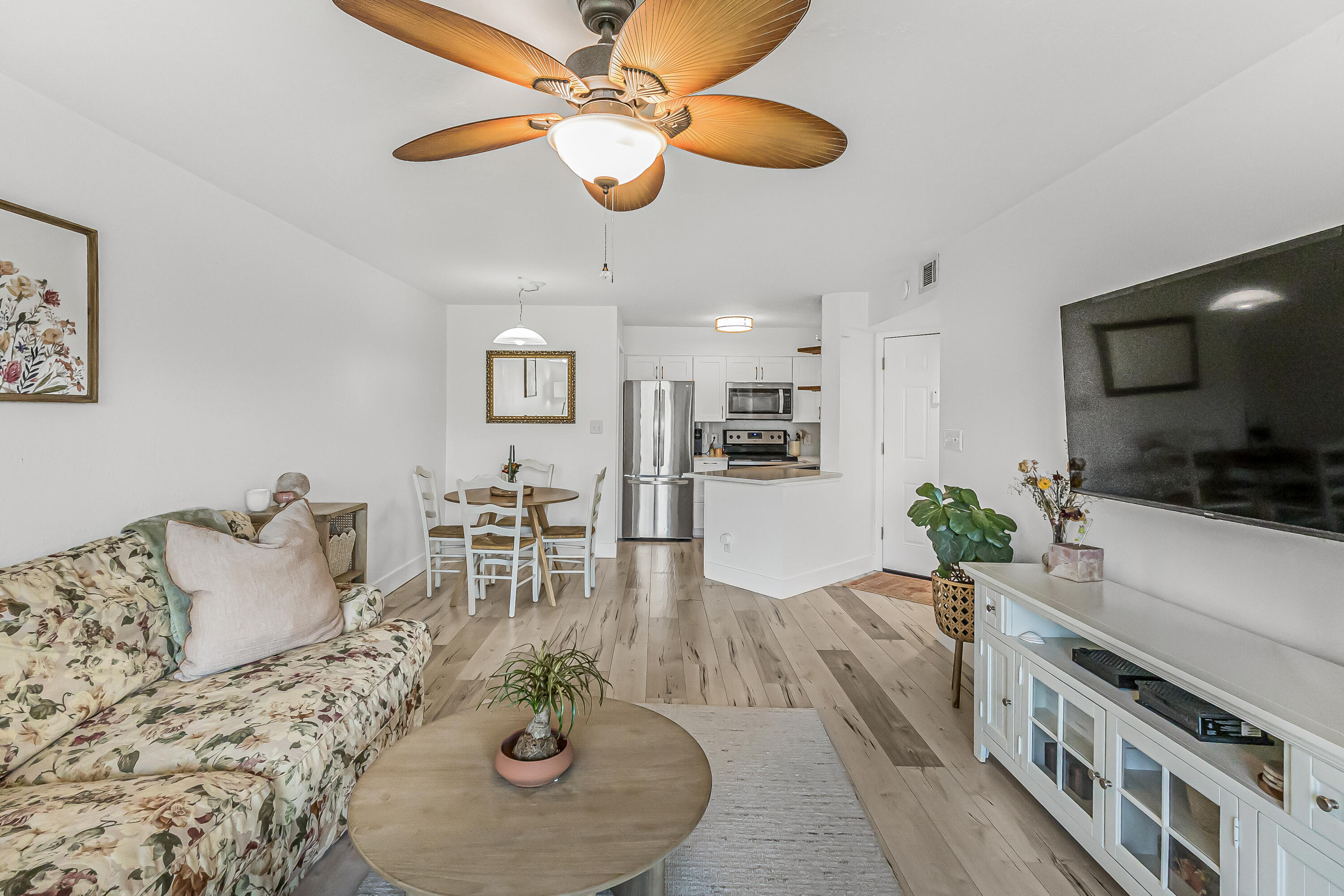 BEACH CLUB CONDOMINIUM - Residential