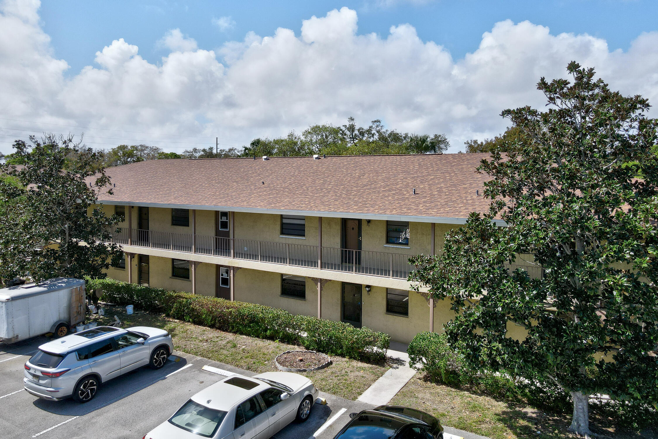 OAK PARK TERRACE UNITS 1-16 - Residential