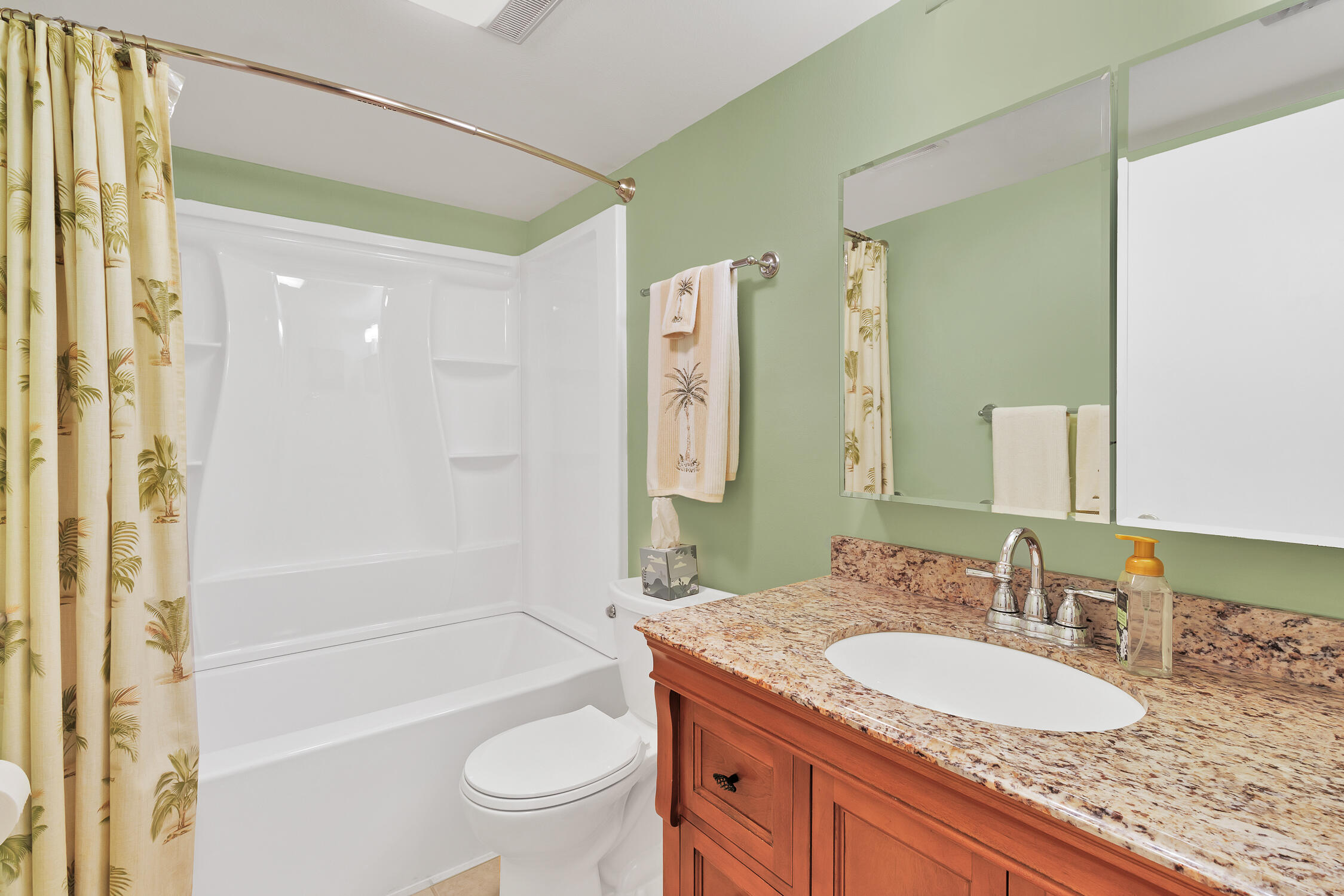 OAK PARK TERRACE UNITS 1-16 - Residential