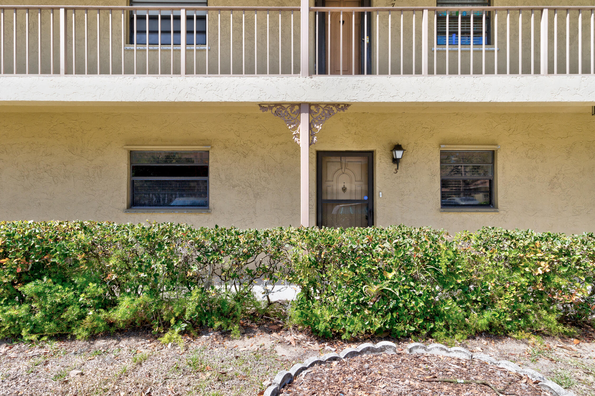 OAK PARK TERRACE UNITS 1-16 - Residential