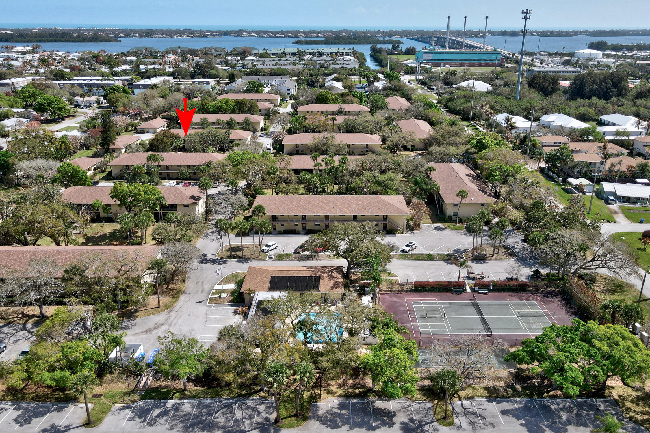 OAK PARK TERRACE UNITS 1-16 - Residential