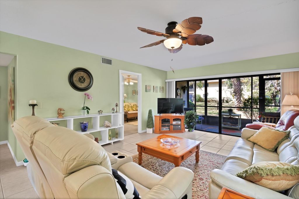 Photo of 400 18th Street #D3, Vero Beach, FL 32960 (MLS # B26001824)