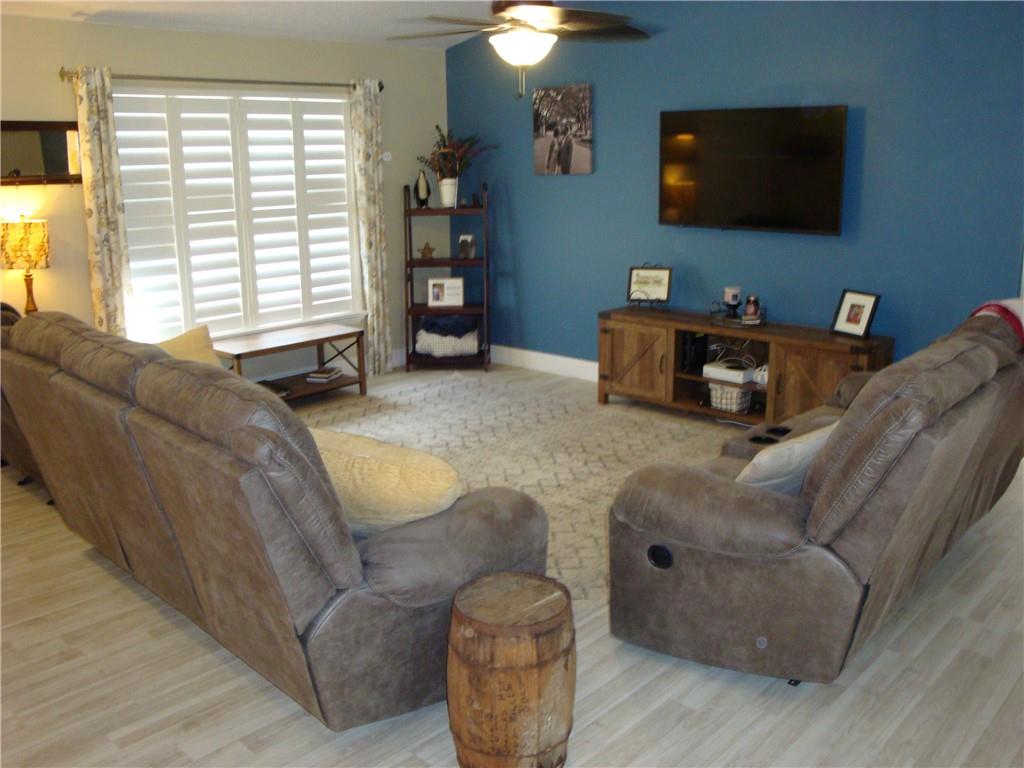 Pine Ridge 112-37 B - Residential