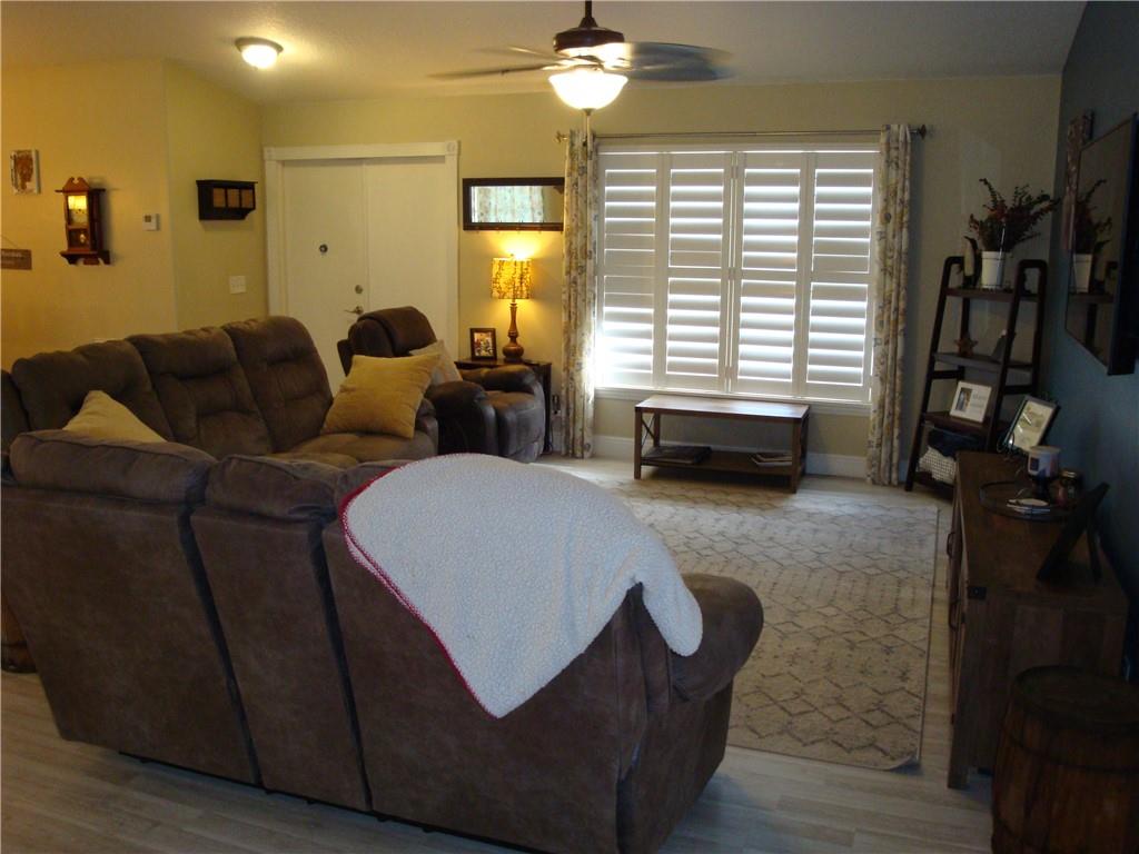 Pine Ridge 112-37 B - Residential