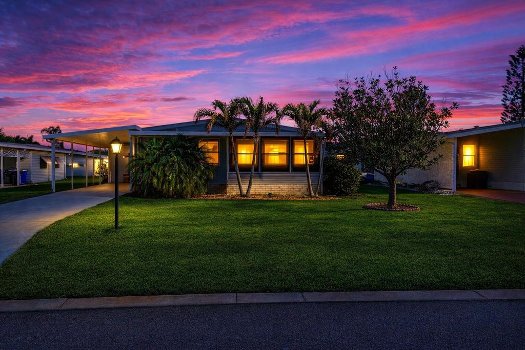 Photo of 2585 SW Marquis Terrace, Stuart, FL 34997 (MLS # B26003264)