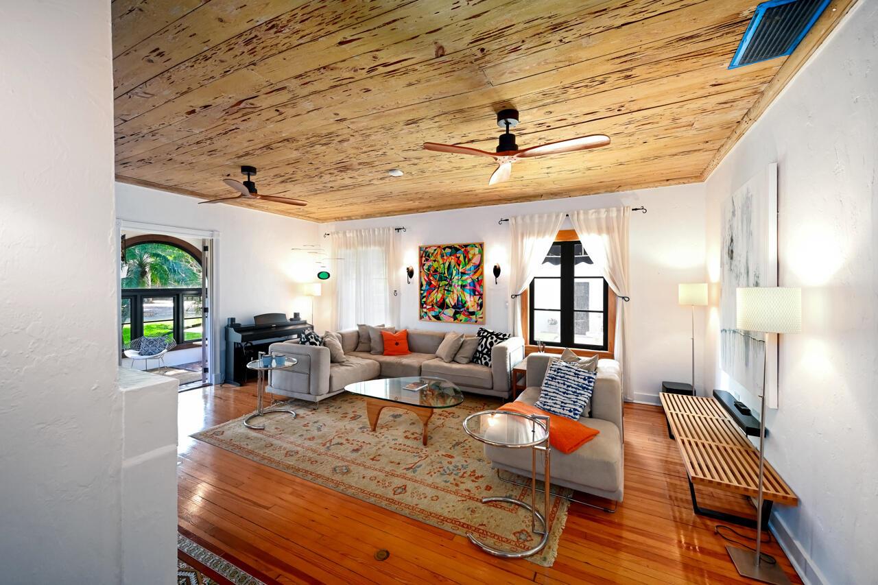 OLD FLORESTA - Residential