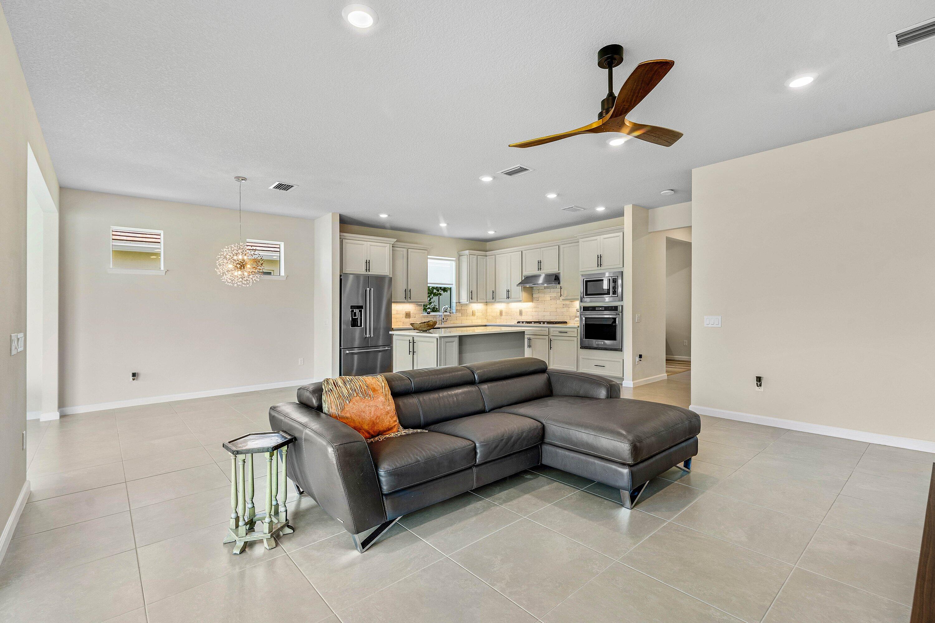 DEL WEBB AT TRADITION PLAT NO. 5A - Residential
