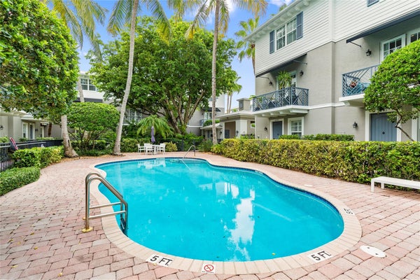 2243 NE 9TH AVE, WILTON MANORS, FL 33305 - Image 23331a443bb4f15776eebcfb7d3a0ed2/219048784