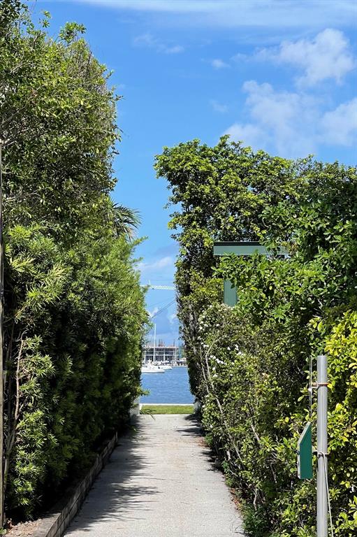 Tropic Isle - Residential