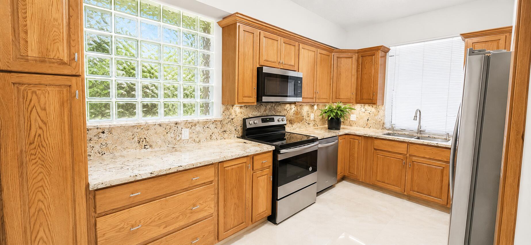 COURTYARDS AT DAVIE CONDO - Residential