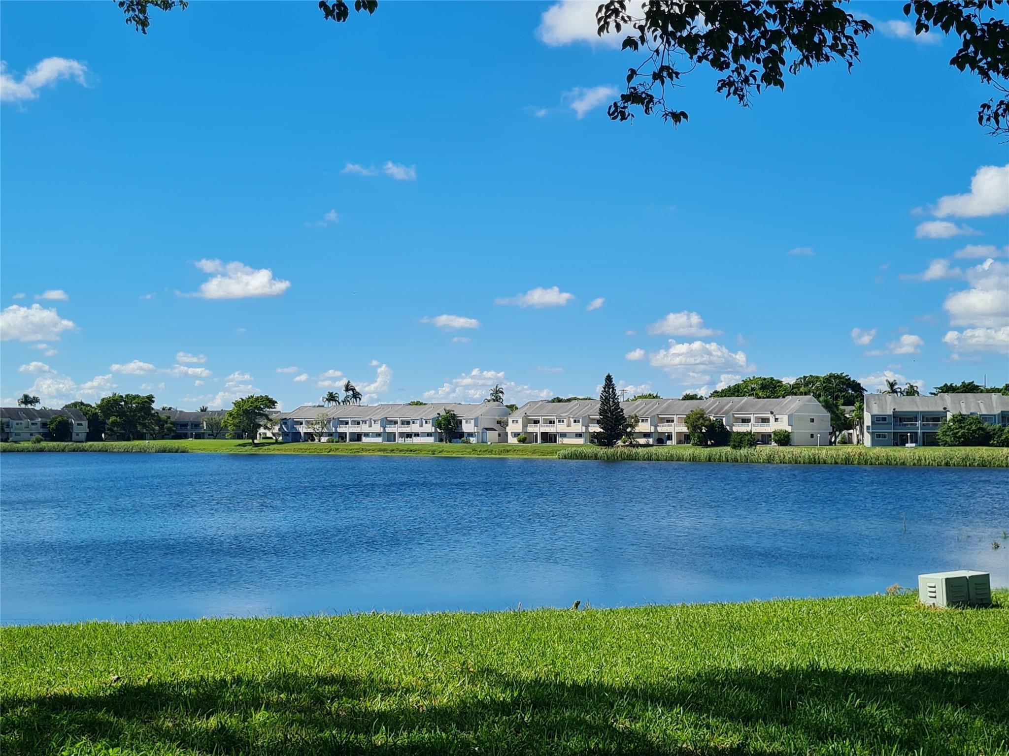 SUMMER LAKE - Residential Lease