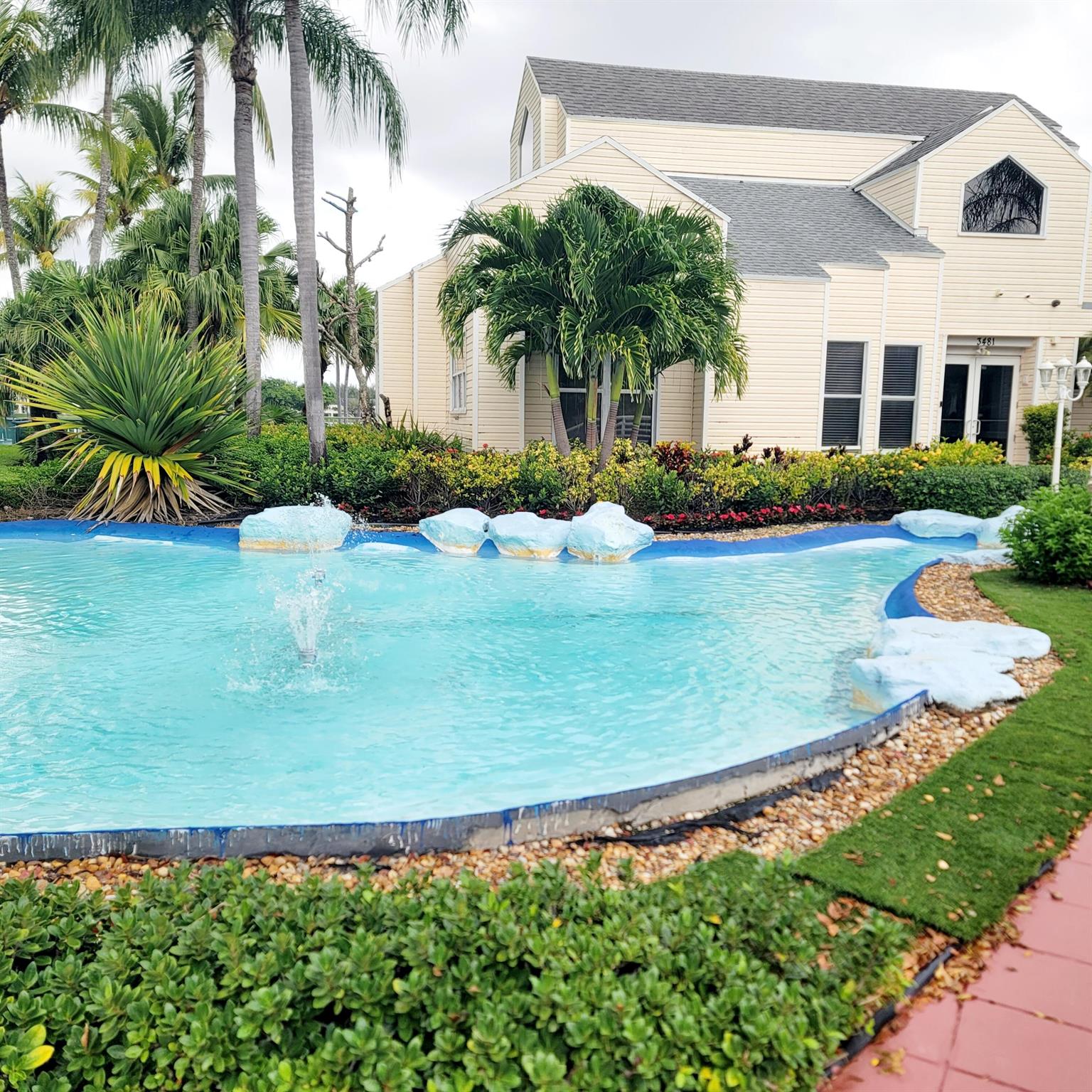 SUMMER LAKE - Residential Lease