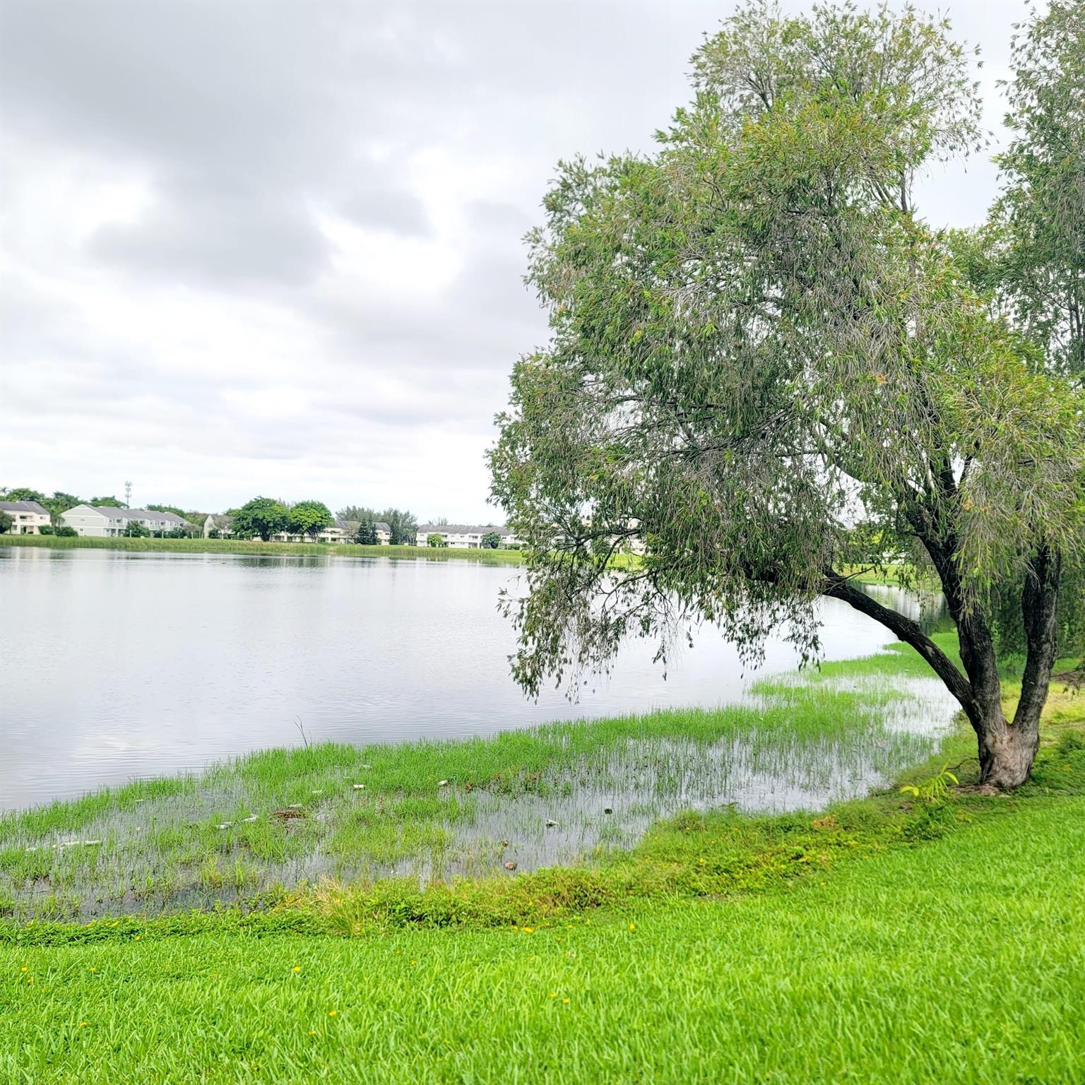 SUMMER LAKE - Residential Lease