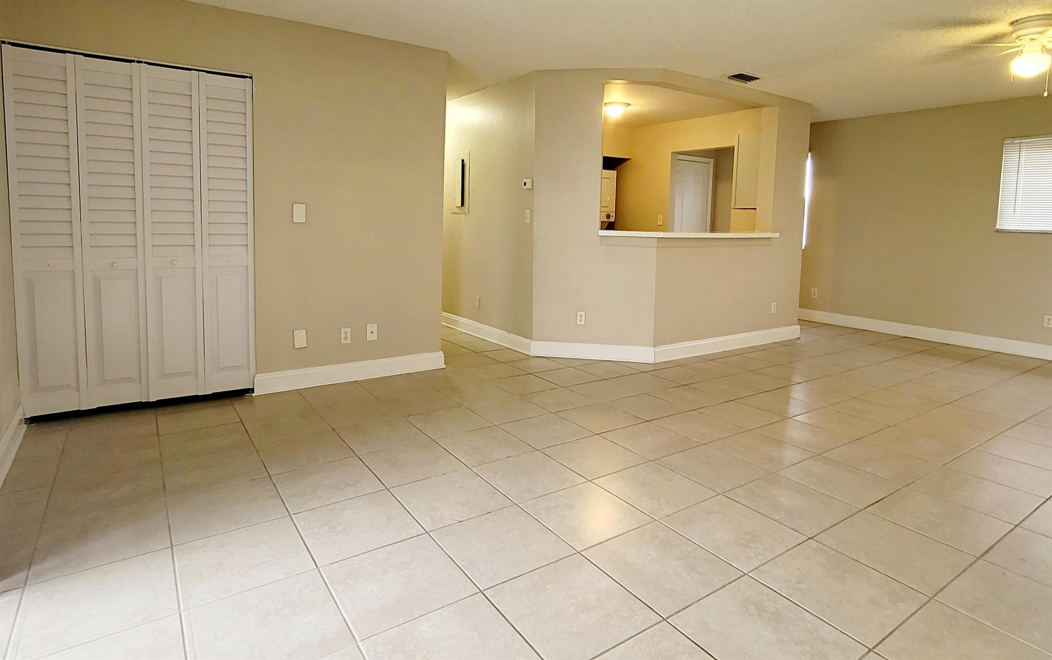 SUMMER LAKE - Residential Lease