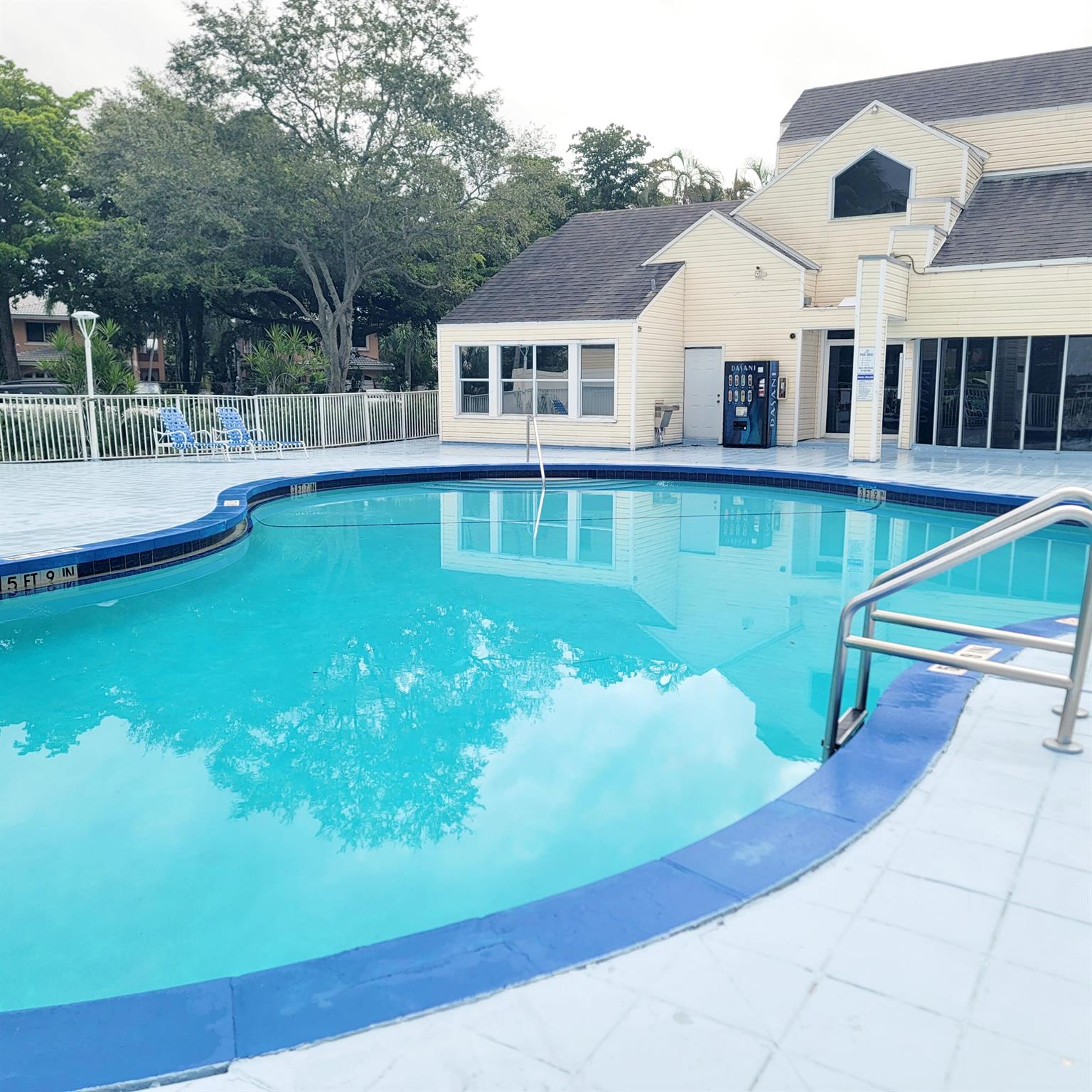 SUMMER LAKE - Residential Lease