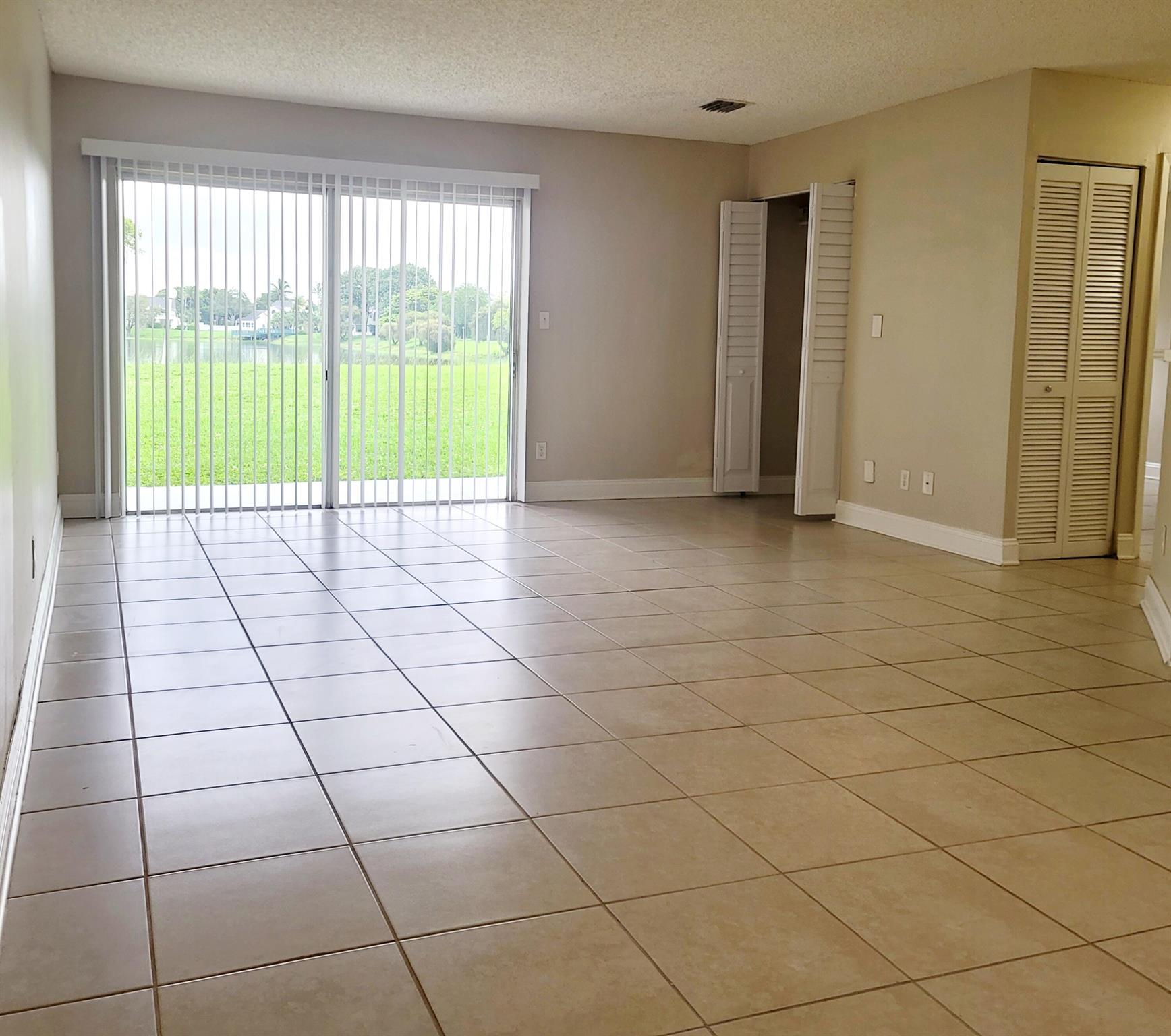 SUMMER LAKE - Residential Lease