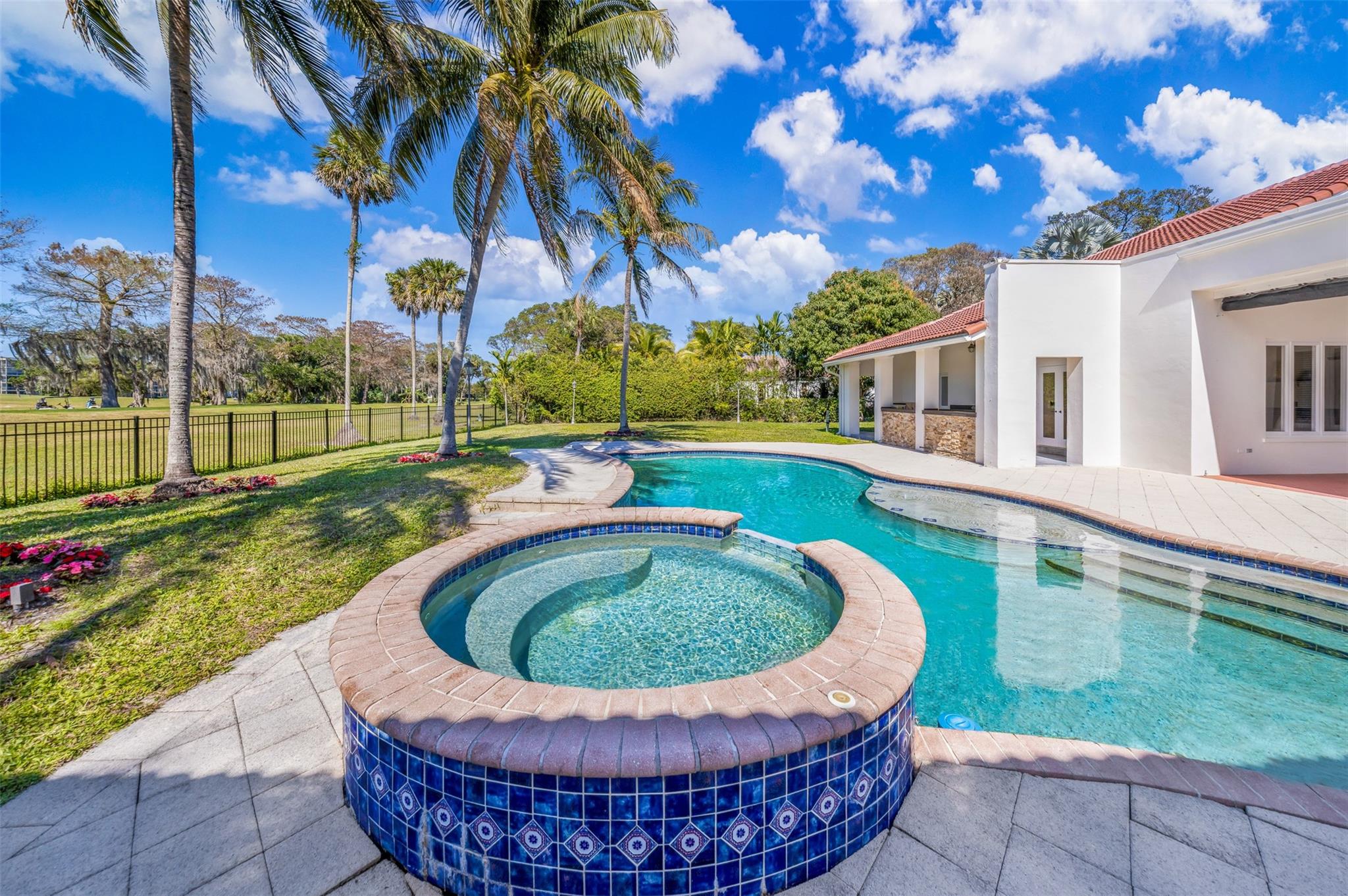 Palm-Aire Cypress Course - Residential
