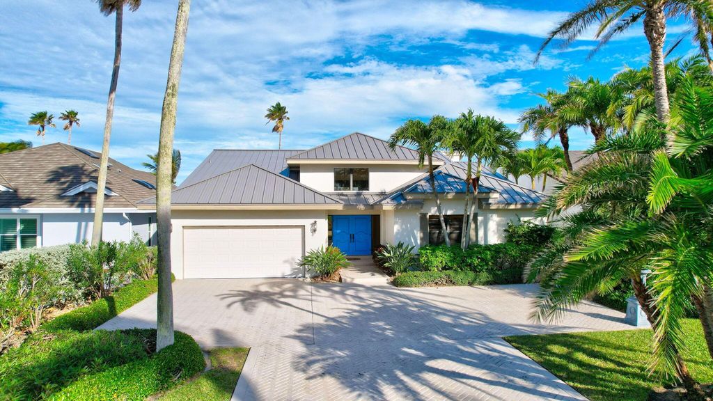 Photo of 6945 SE Harbor Circle, Stuart, FL (MLS # R10954362)