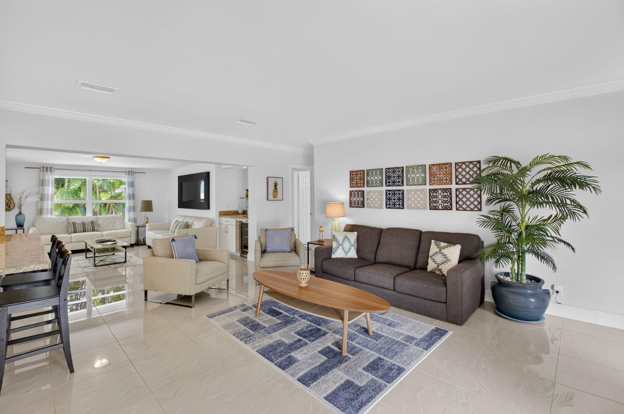 700 NE 70TH Street