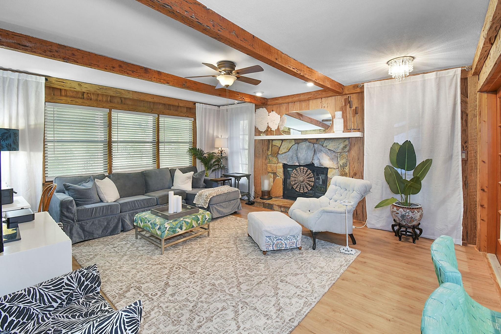 5654 SE Orange Blossom Trl