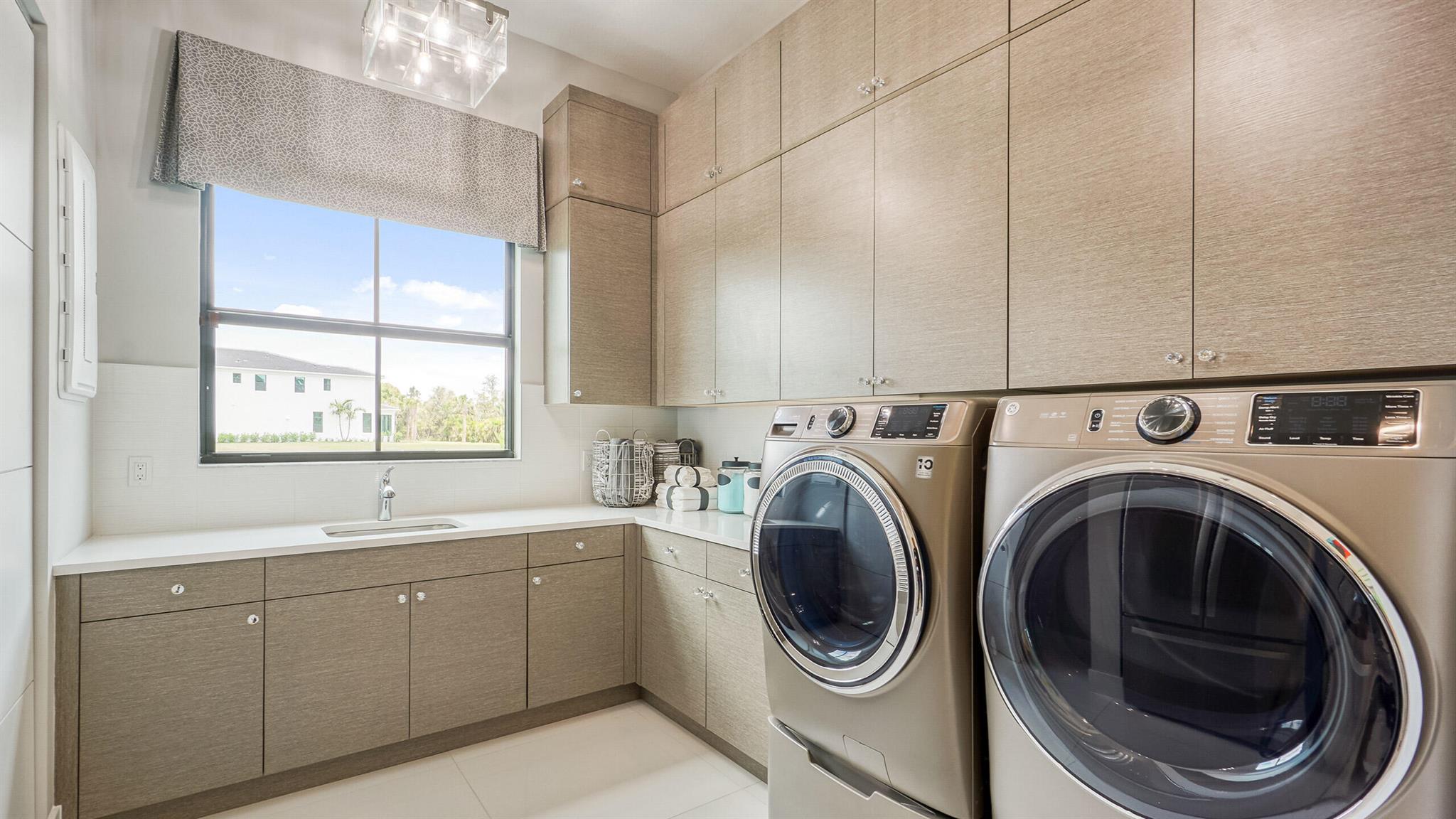 ARTISTRY - Residential